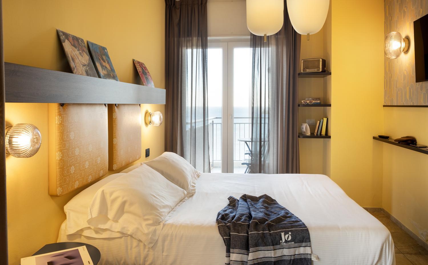 Hotel Jolly Roger Pietra Ligure Esterno foto